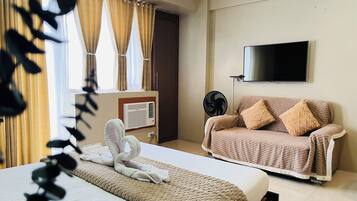 Free WiFi, bed sheets