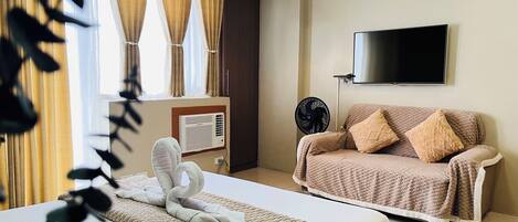 Wifi gratis y ropa de cama