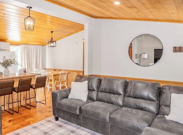 Téléviseur, jeux vidéo, livres