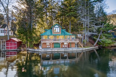 2miles to Okemo! Ski house • Hot Tub • Lake Rescue