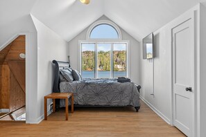 3 bedrooms, free WiFi, bed sheets - 2miles to Okemo! Ski house • Hot Tub • Lake Rescue (Ludlow)