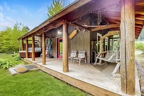 Terrace/patio - Mt. Holly Haven • Hot Tub + Games • Near Okemo (Mount Holly)