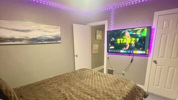 2 bedrooms, iron/ironing board, travel crib, free WiFi