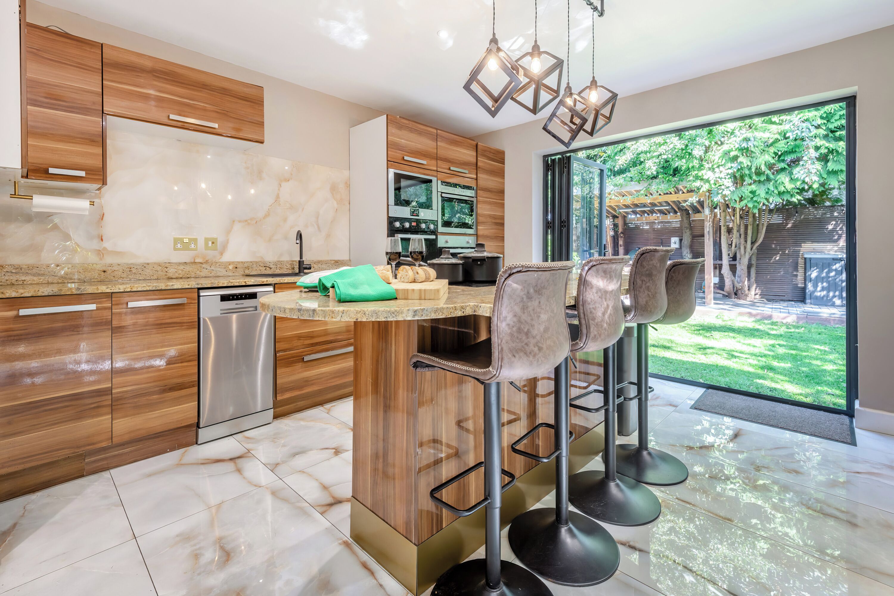 Dishwasher, highchair