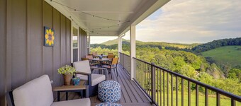 Epic Views! Newly Built Jefferson Family Home