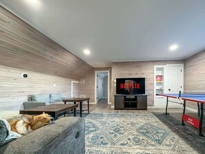 TV, fireplace, offices