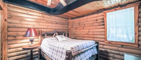 5 chambres, fer et planche à repasser, Wi-Fi, draps fournis