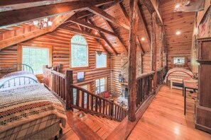 9 bedrooms, iron/ironing board, WiFi, bed sheets