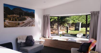 A quite gateway in the mountain! Cass cottage 1 - Lake Pearson, Authur's Pass