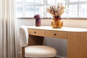 Interior - Stylish Chelsea Flat Near Sloane Square (London)