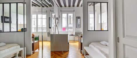 1 soverom, internettilgang og sengetøy