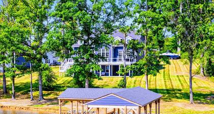 Lakefront Lake Anna, Private Beach, Dock + Games