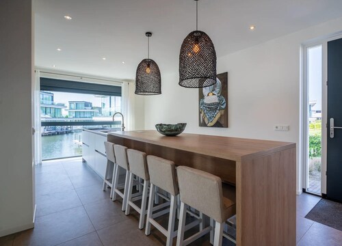 Water Villa in Zeeland by Lake Veere