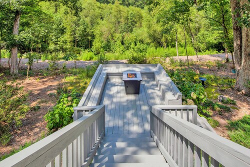 Sweetbay Retreat — Minutes from Fort Bragg, Methodist University, and Downtown!