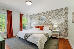 6 chambres, fer et planche à repasser, Wi-Fi, draps fournis