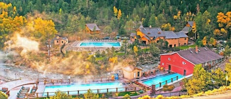 المنشأة من الخارج