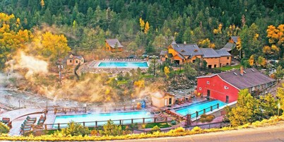 6 Free Hot Springs Passes &Views