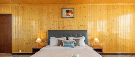 Ferienhaus, 1 King-Bett, Balkon, Hügelblick