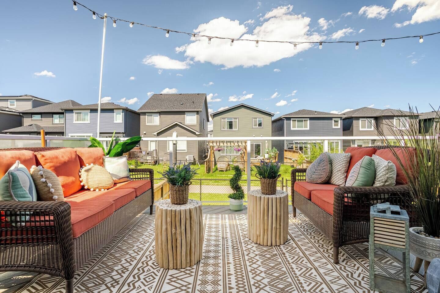 المنطقة المحيطة بالمنشأة