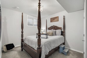 1 bedroom, iron/ironing board, travel cot, free WiFi