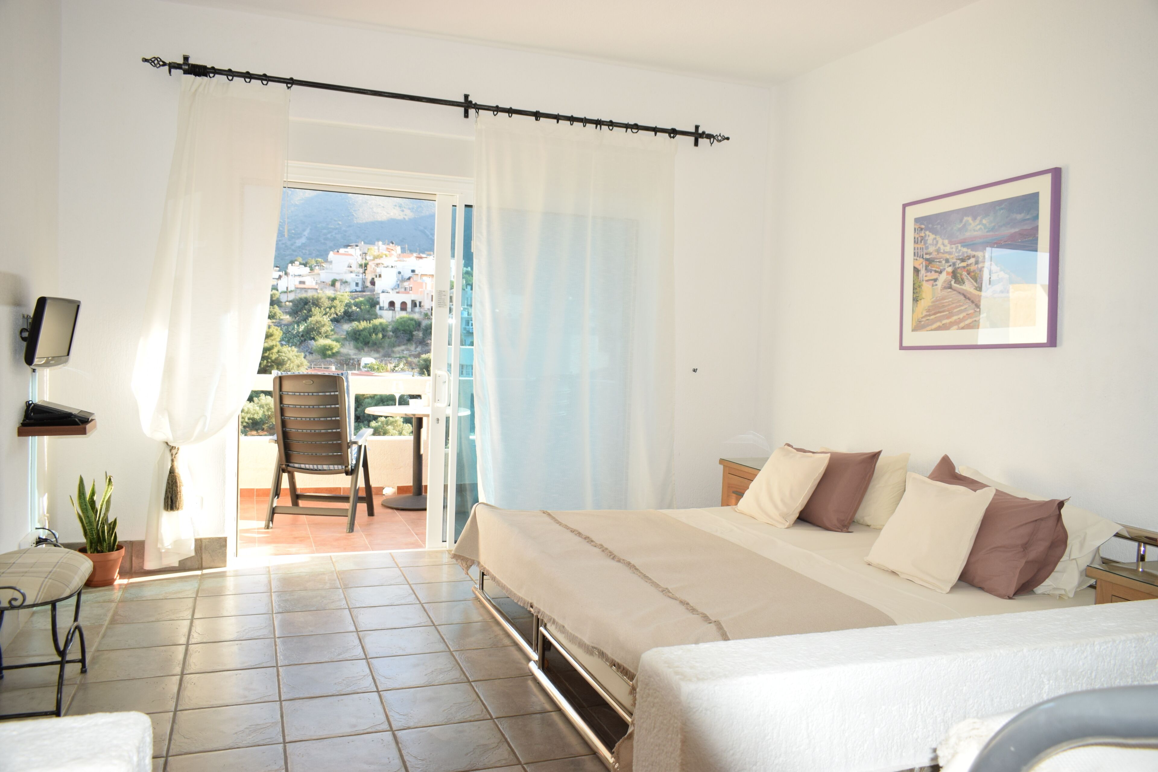 1 bedroom, in-room safe, iron/ironing board, travel cot