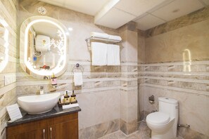 Cottage | Bathroom