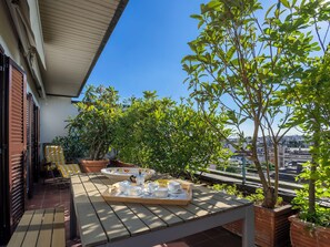 Outdoor dining - Bianca di Savoia Terrace View by Interhome (Milan)