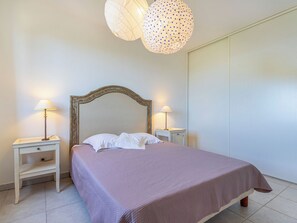 3 bedrooms, Internet