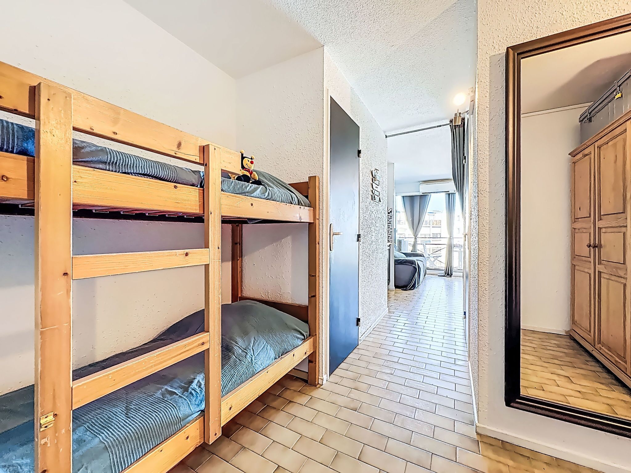 Le Lagon Bleu By Interhome - Saint-Laurent-d'Aigouze