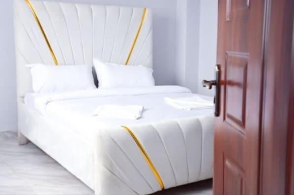 1 bedroom, iron/ironing board, WiFi
