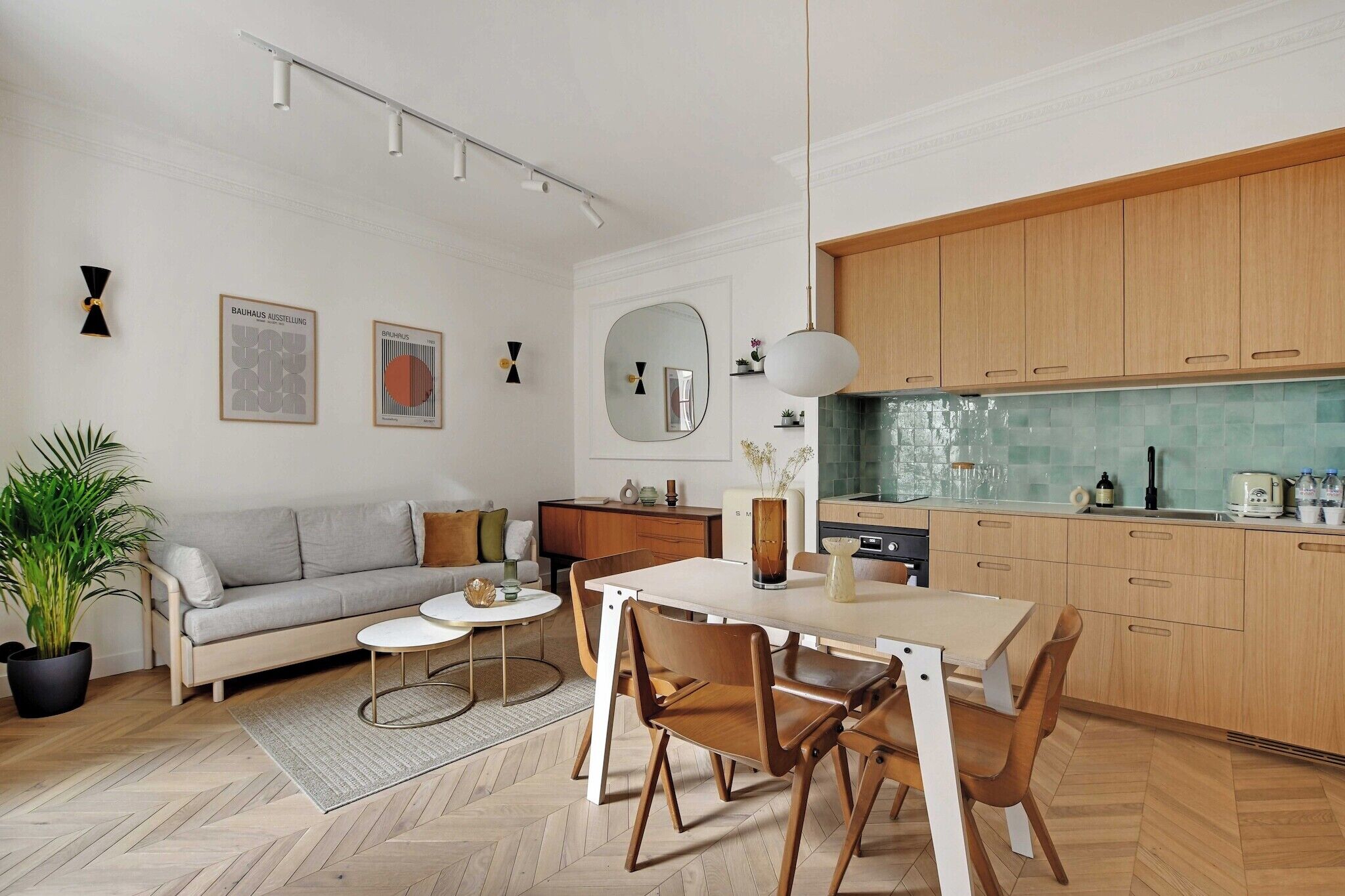 Smart TV, offices