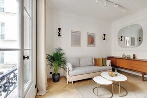 Smart TV, offices