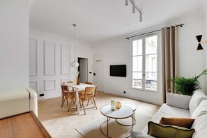 Smart TV, offices