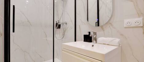 Hair dryer, towels