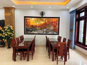 Computer monitors, printers - Sunshine Hotel BN (Bac Ninh)