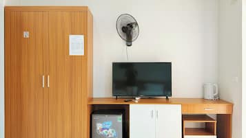 Deluxe Double Room Single Use, Balcony, City View | In-room safe, desk, blackout drapes, soundproofing