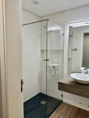 Classic-Dreibettzimmer | Badezimmer | Haartrockner