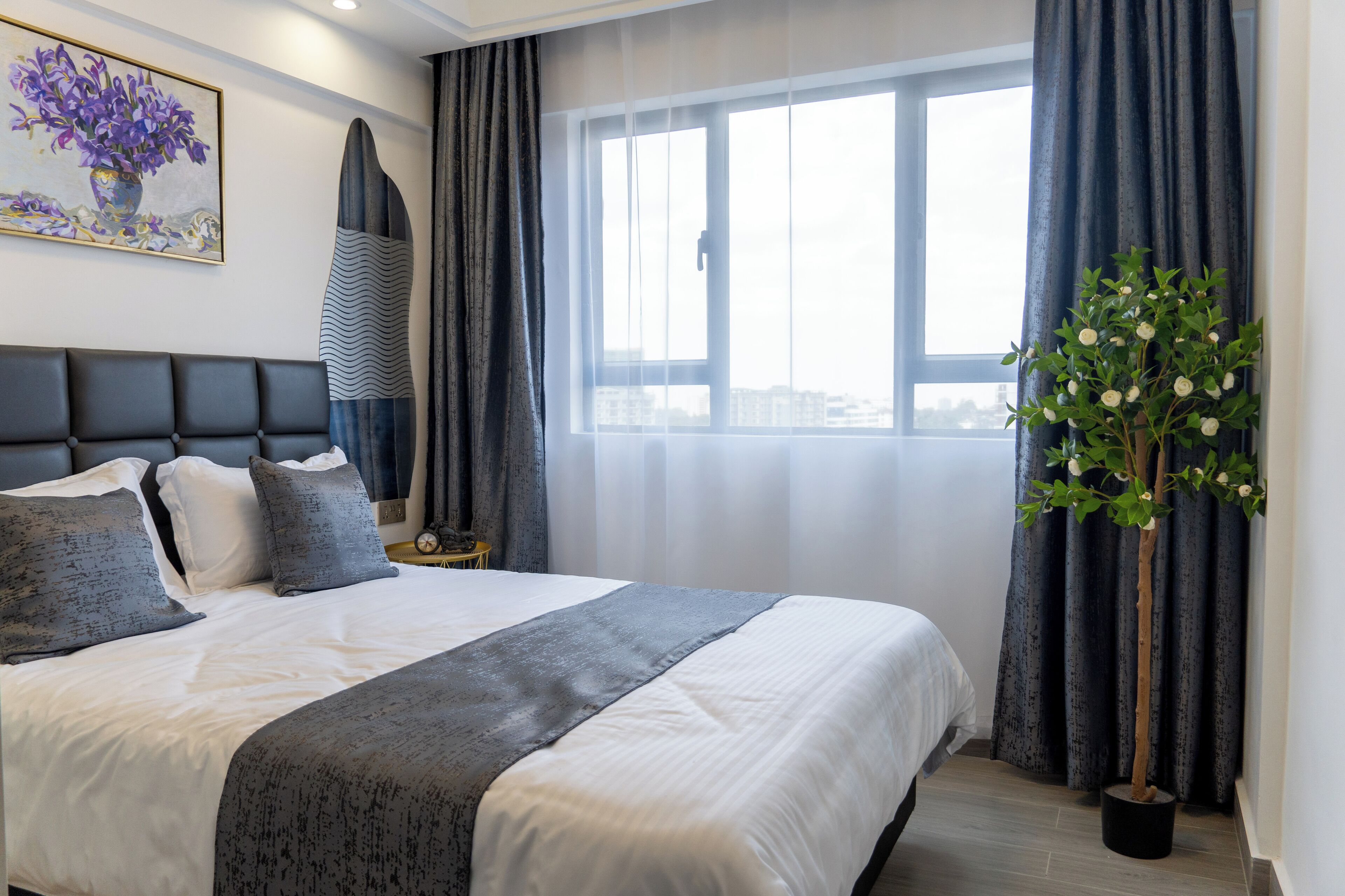 Superior Apartment | In-room safe, iron/ironing board, free WiFi