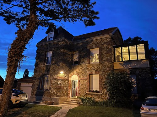 1 Bed and breakfast in villa Amenaide in Roisel countryside 