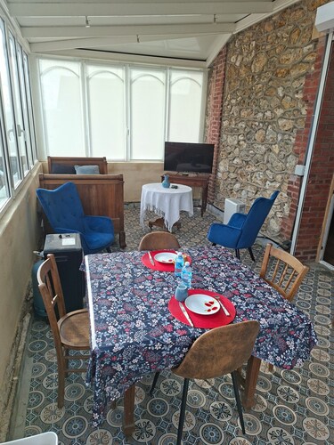 1 Chambre d’hôtes dans villa Amenaide à Roisel campagne 