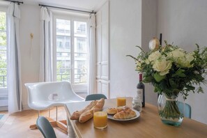 Dining - Charming Apt 1BR/4P - Proche de la Place Vendôme (Paris)