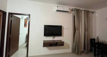 Cristelle's Heartwood Haven with Water Park Slides & Gym close to Jacinto Island