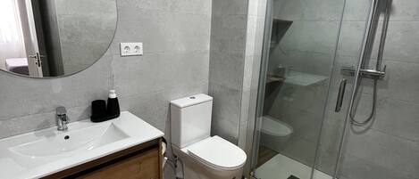 Towels, toilet paper