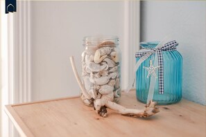 Unclassified image, 5 of 18, button