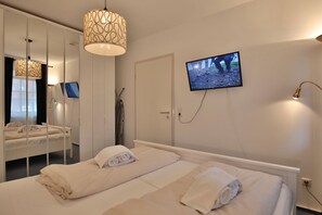 1 habitación, tabla de planchar con plancha y wifi 