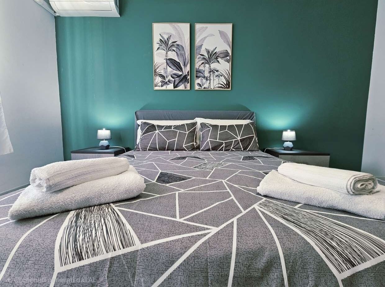 2 chambres, fer et planche à repasser, Wi-Fi, draps fournis