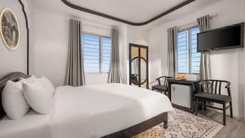 Premium Double Room | Minibar, laptop workspace, free WiFi, bed sheets