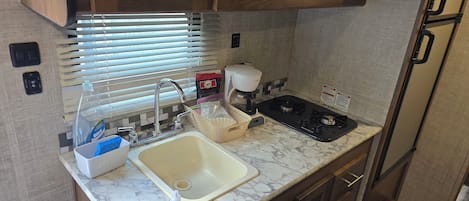 Microwave, stovetop