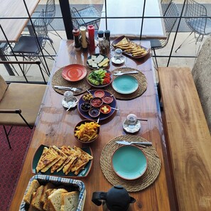 In-room dining - Deep Cave House  (Nevşehir)