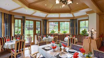 Daily buffet breakfast (EUR 14 per person)